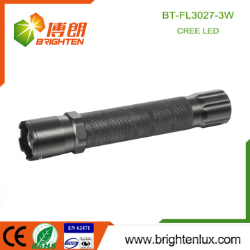 Factory Wholesale 2 * AA à batterie à longue portée Beam réglable Focus 3watt Cree Aluminium haute qualité led Torch Light